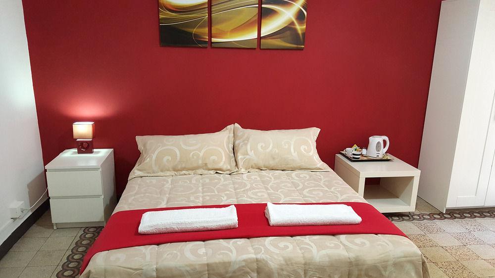 Luna Hotel *